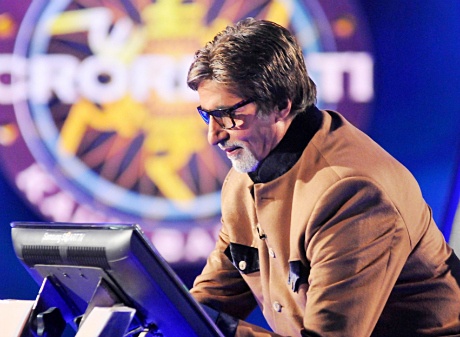 KBC celebrates Amitabh Bachchan's birthday with a special cake
